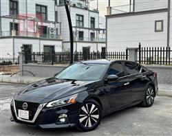 نیسان ئەلتیما